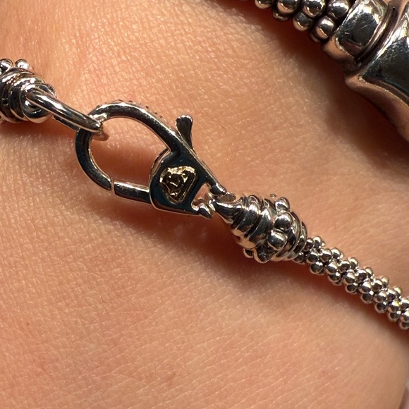 Single Pearl Caviar Bracelet | 3mm from Lagos Sz M+(7.5) - Picture 10 of 10